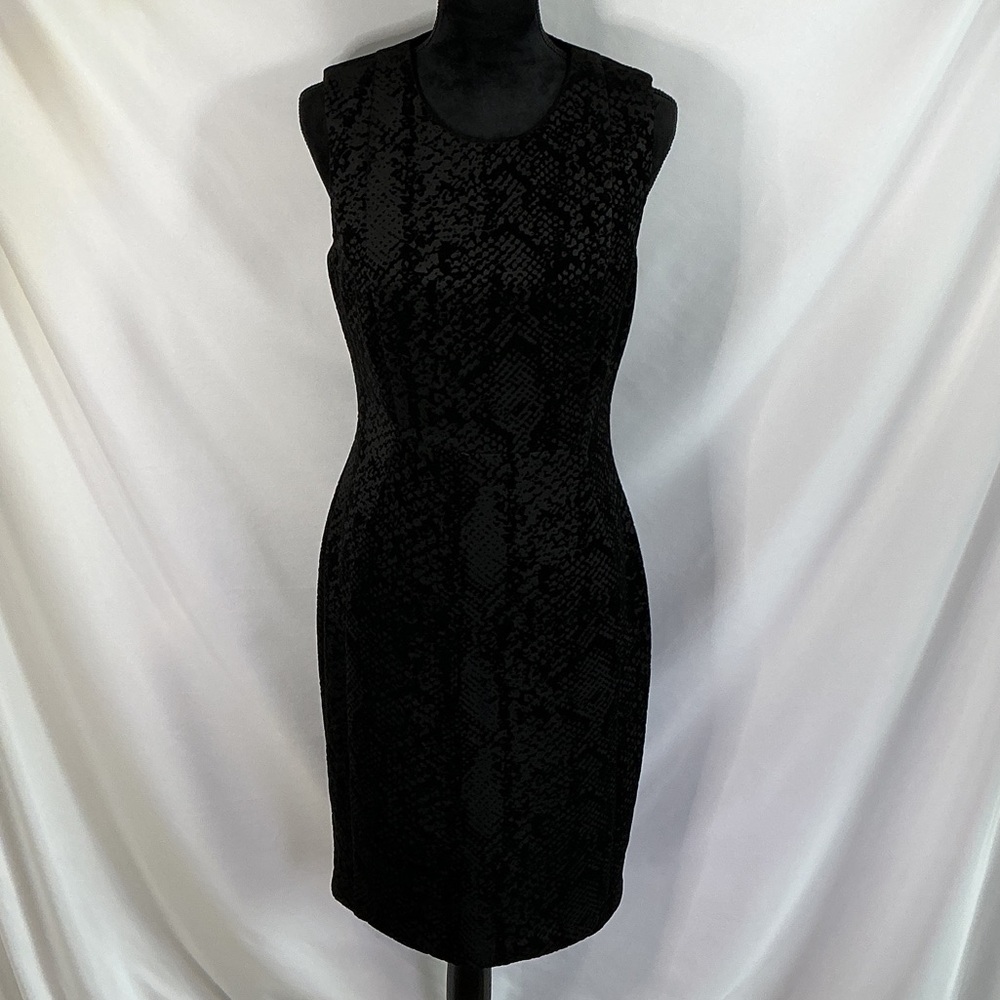 Calvin Klein Black Sleeveless Textured Snakeskin Pencil Midi Dress Size 10